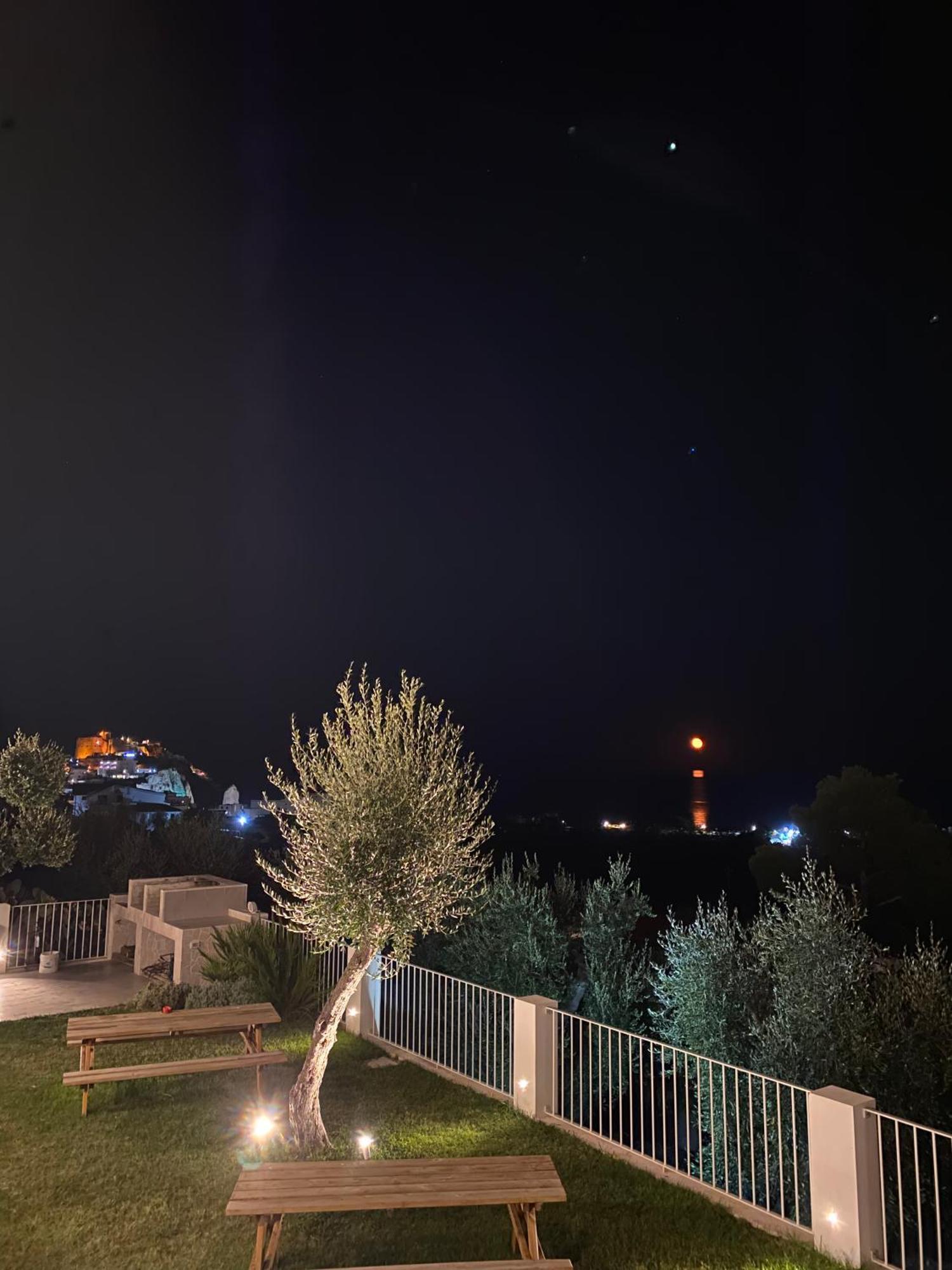 Casaragno Villa Vieste Exterior photo